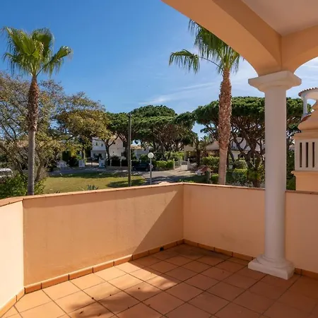 Amora Classic Villa *