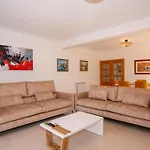 Villa Amora Classic